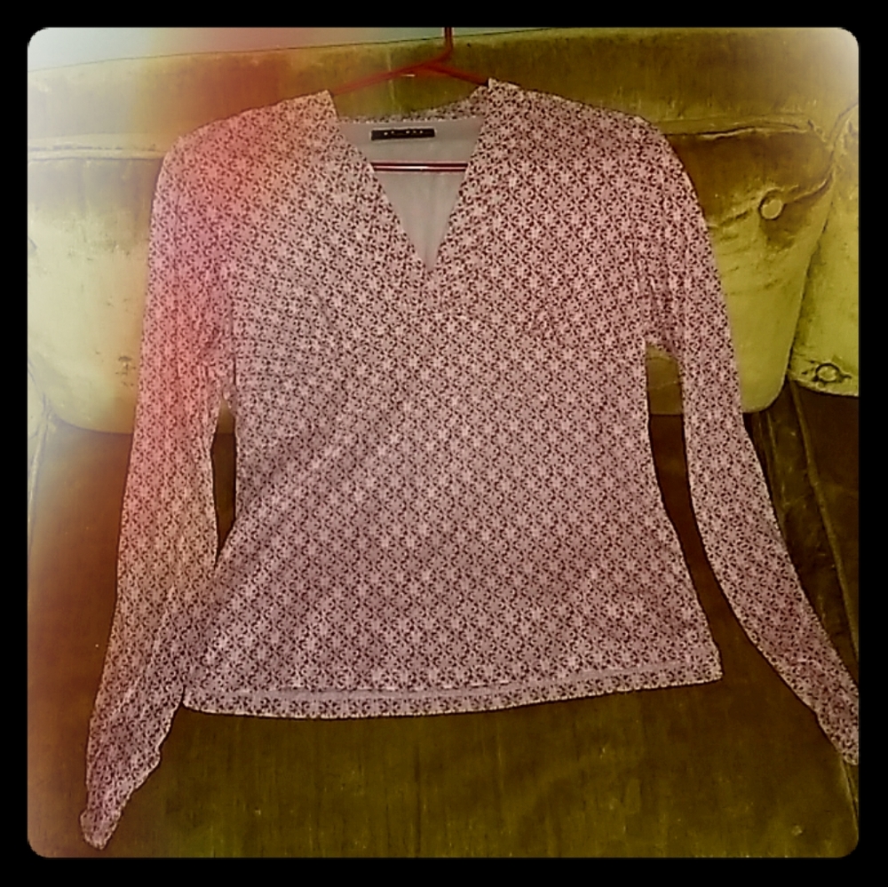 Axcess a Liz Claiborne line long sleeve blouse